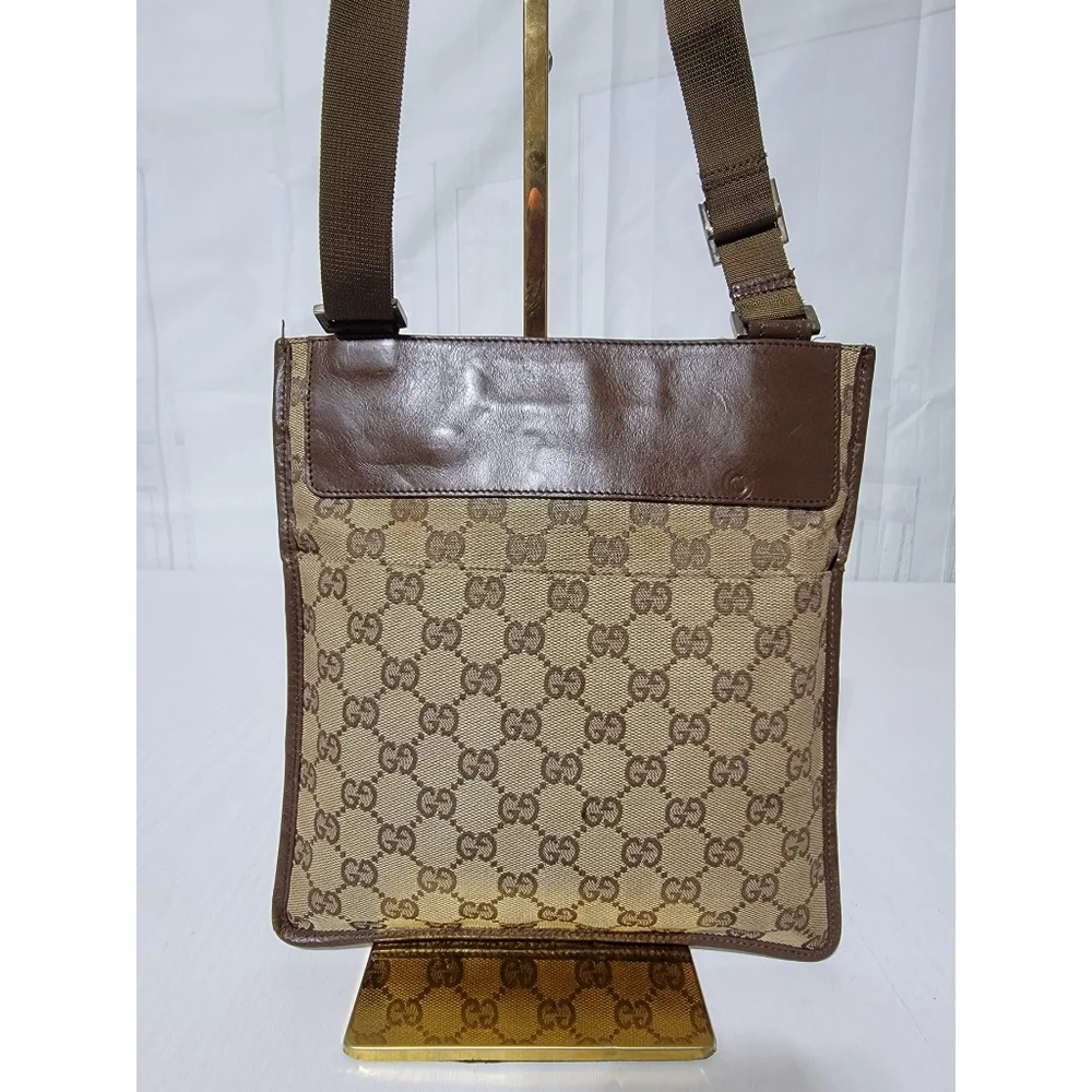 GUCCI GG CANVAS Flat SMALL MESSENGER CROSSBODY BAG
